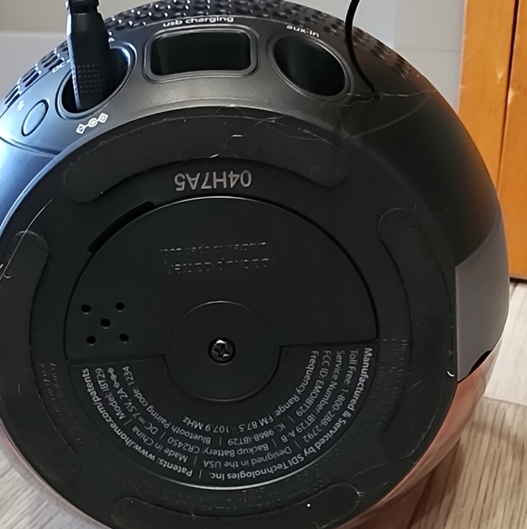 iHome Bluetooth Digital Alarm Clock - Picture 9 of 16